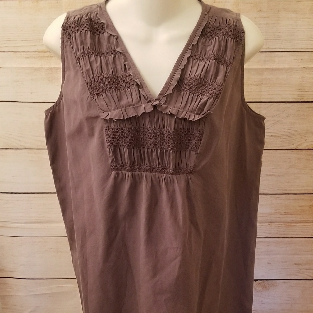 J. Jill sleeveless vneck ruffle design blouse sz S